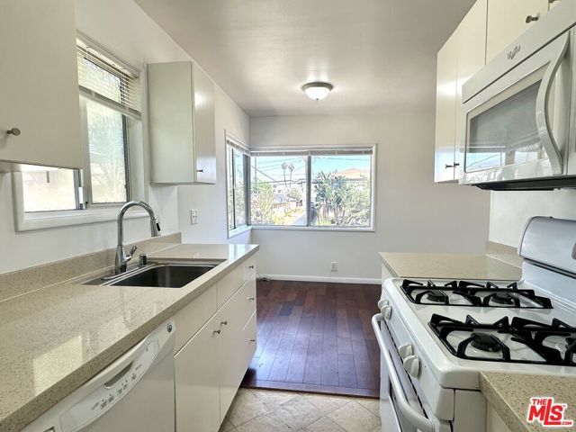 917 N Cedar Street 2, Inglewood, CA 90302