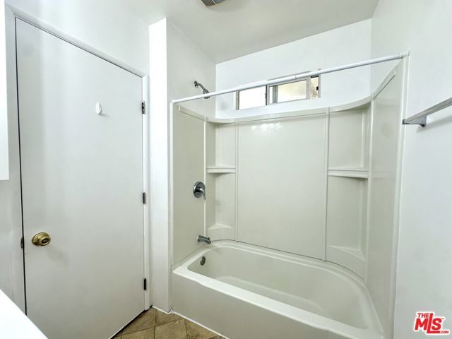 917 N Cedar Street 2, Inglewood, CA 90302