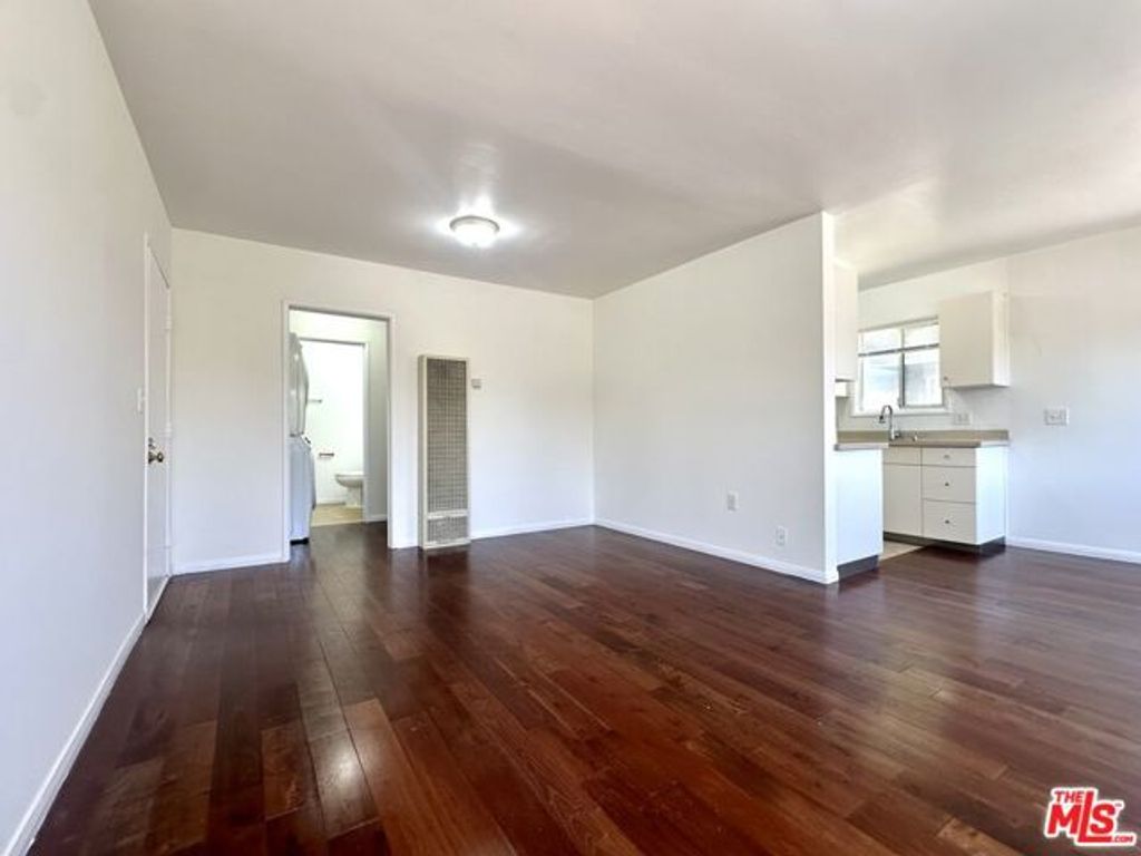 917 N Cedar Street 2, Inglewood, CA 90302