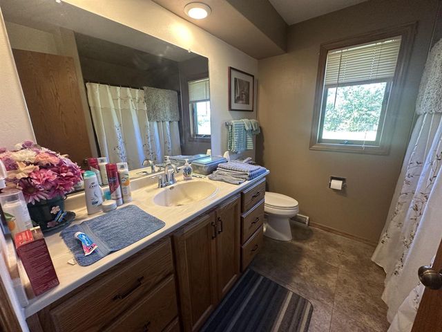 1310 W HIAWATHA DRIVE, Appleton, WI 54914