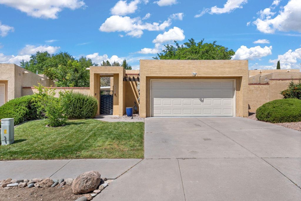 10321 CAMINO DEL OSO, Albuquerque, NM 87111