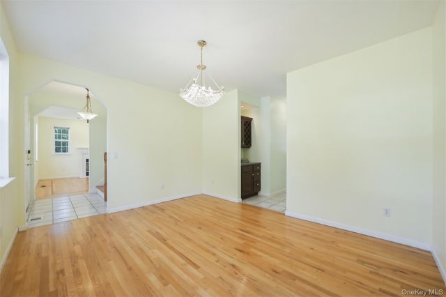 35 Wayacross Road, Mahopac, NY 10541