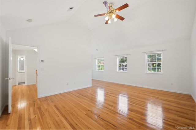 35 Wayacross Road, Mahopac, NY 10541
