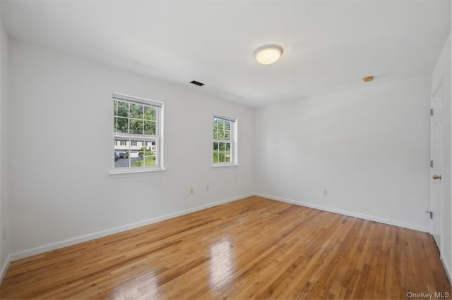 35 Wayacross Road, Mahopac, NY 10541