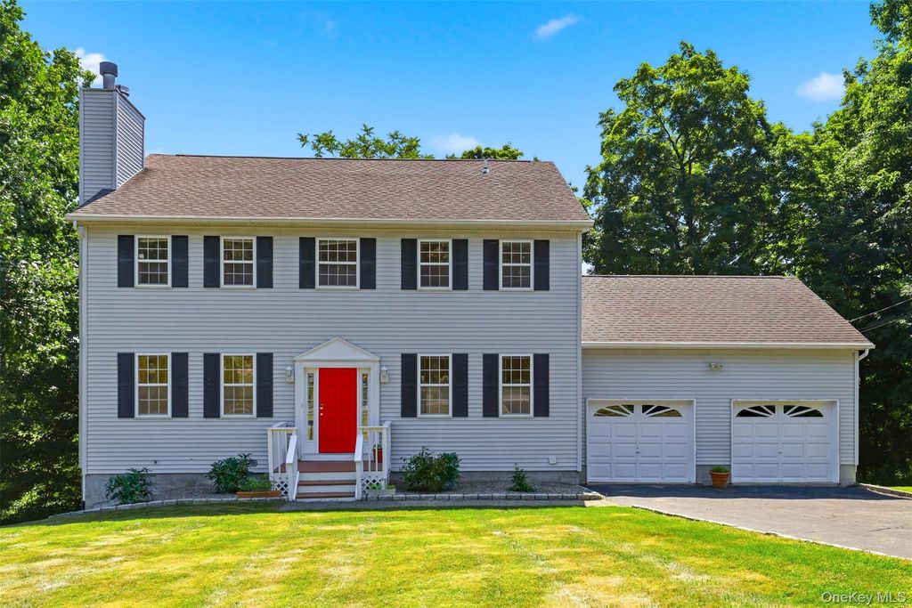35 Wayacross Road, Mahopac, NY 10541