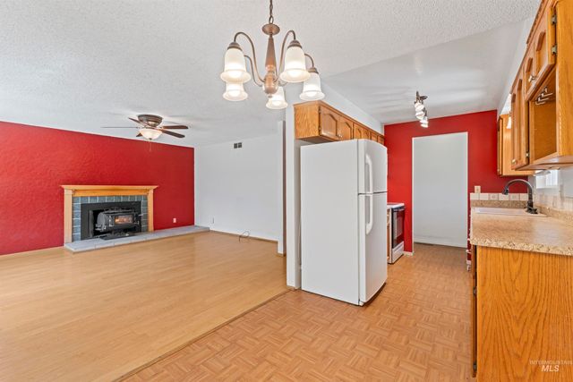 403 Tindall Ave, Mountain Home, ID 83647