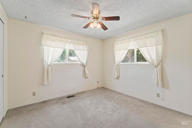 403 Tindall Ave, Mountain Home, ID 83647