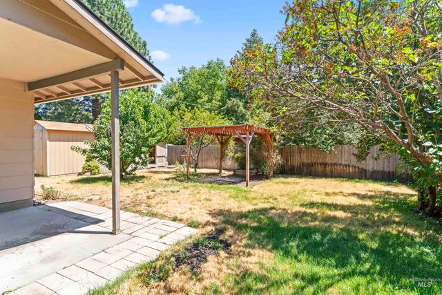 403 Tindall Ave, Mountain Home, ID 83647
