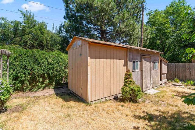 403 Tindall Ave, Mountain Home, ID 83647