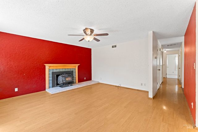 403 Tindall Ave, Mountain Home, ID 83647