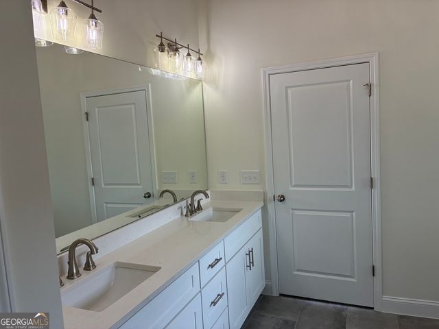 5624 SHAMROCK Lane, Douglasville, GA 30135