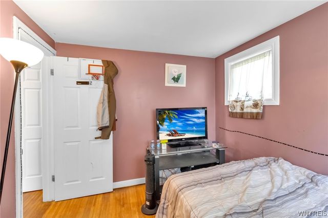 1127 Cleveland Drive, Cheektowaga, NY 14225