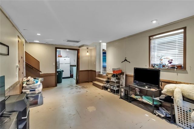 1127 Cleveland Drive, Cheektowaga, NY 14225