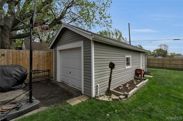 1127 Cleveland Drive, Cheektowaga, NY 14225