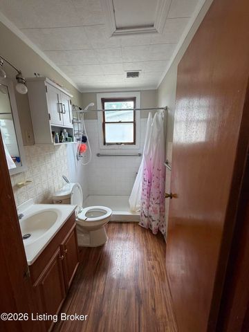 5532 Bruce Ave, Louisville, KY 40214