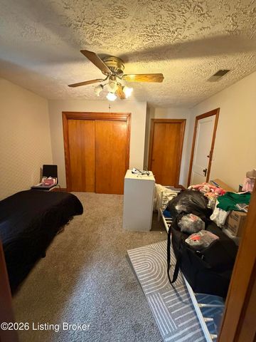 5532 Bruce Ave, Louisville, KY 40214