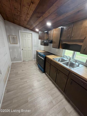 5532 Bruce Ave, Louisville, KY 40214