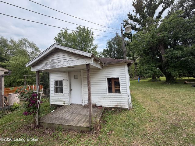 5532 Bruce Ave, Louisville, KY 40214