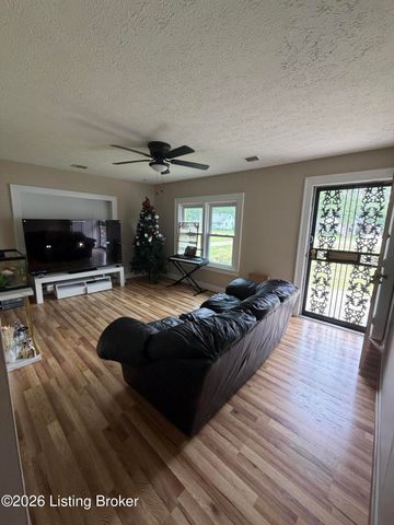5532 Bruce Ave, Louisville, KY 40214