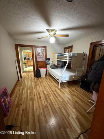 5532 Bruce Ave, Louisville, KY 40214