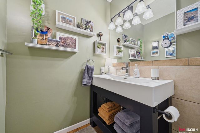 5224 Cameron Court, Lincoln, NE 68512