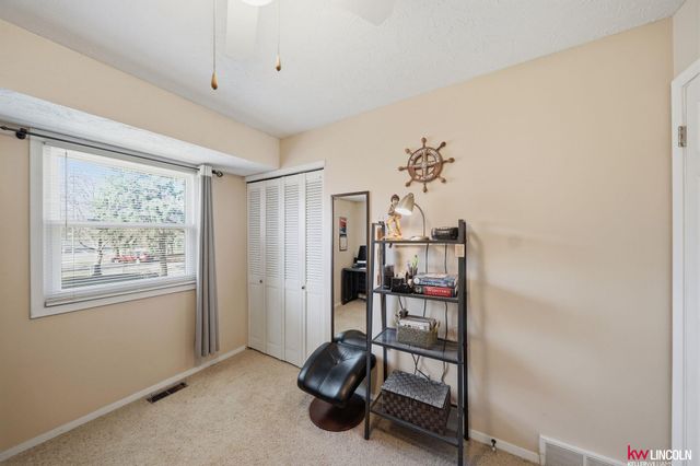 5224 Cameron Court, Lincoln, NE 68512