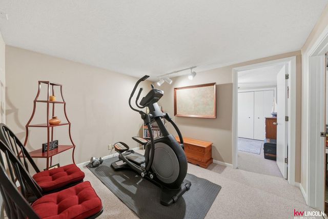 5224 Cameron Court, Lincoln, NE 68512