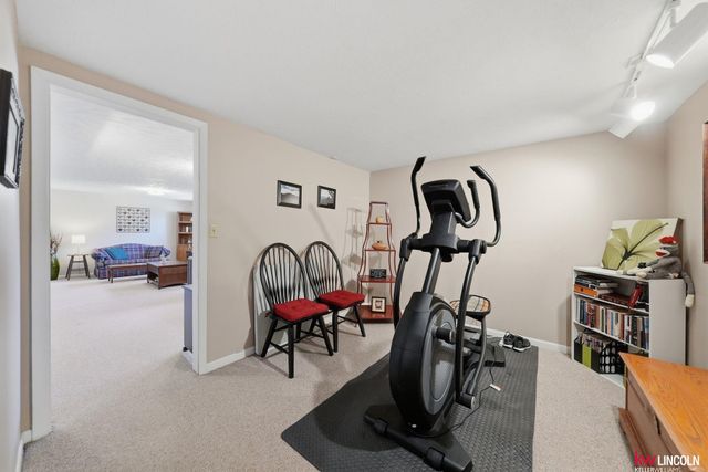 5224 Cameron Court, Lincoln, NE 68512