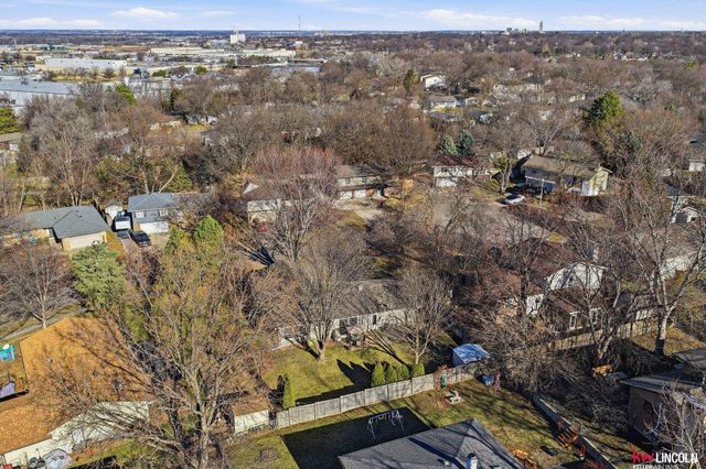 5224 Cameron Court, Lincoln, NE 68512