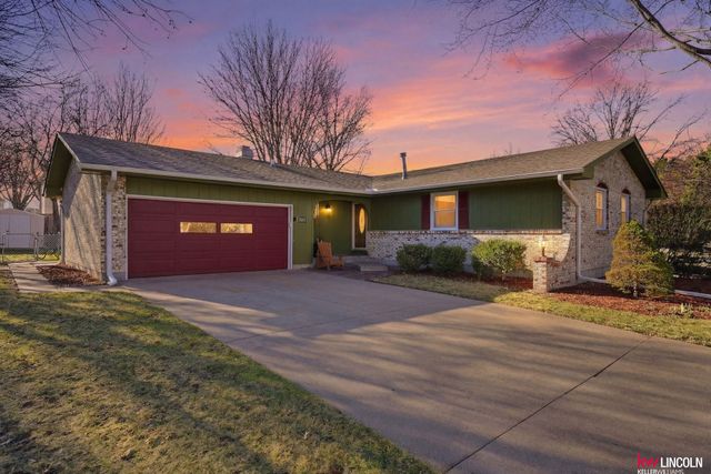5224 Cameron Court, Lincoln, NE 68512