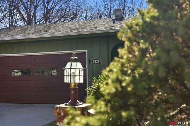 5224 Cameron Court, Lincoln, NE 68512