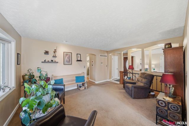 5224 Cameron Court, Lincoln, NE 68512