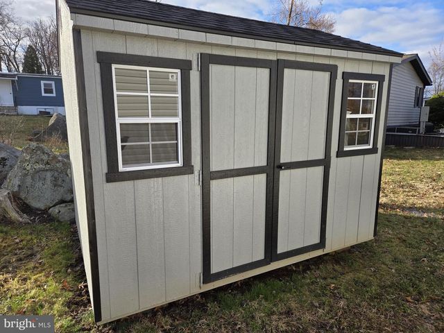 1 LAUREL TER, Quakertown, PA 18951