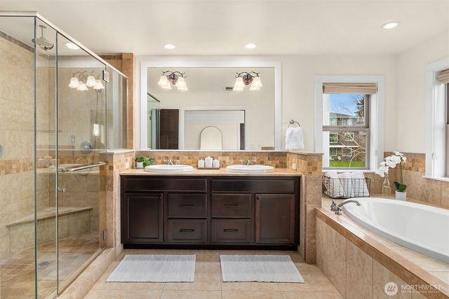 8505 NE 123rd Place, Kirkland, WA 98034