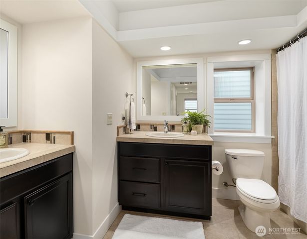 8505 NE 123rd Place, Kirkland, WA 98034