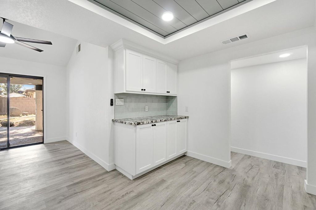 Image 18 of property listing at 1547 W Fir Avenue, Fresno, CA 93711