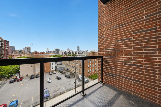 305 S Racine Avenue 5A, Chicago, IL 60607