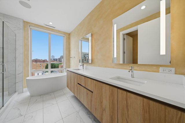 305 S Racine Avenue 5A, Chicago, IL 60607
