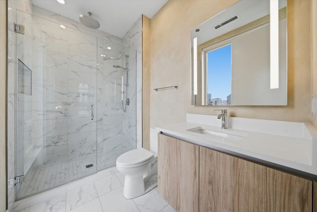 305 S Racine Avenue 5A, Chicago, IL 60607