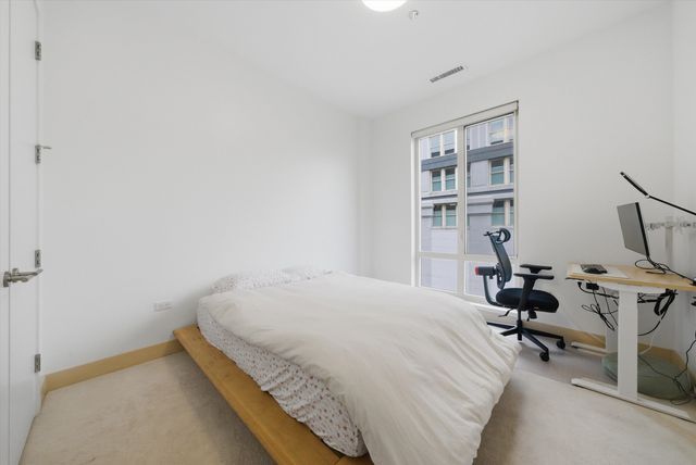 305 S Racine Avenue 5A, Chicago, IL 60607
