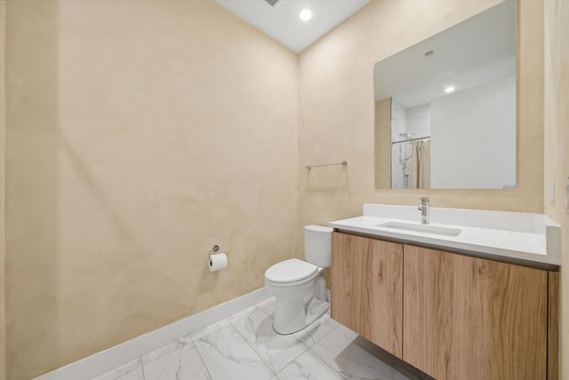 305 S Racine Avenue 5A, Chicago, IL 60607
