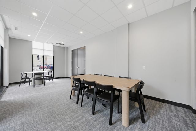 305 S Racine Avenue 5A, Chicago, IL 60607