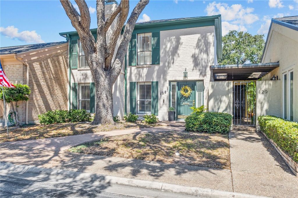 128 Lake Shore Dr 128, Corpus Christi, TX 78413 — photo 2