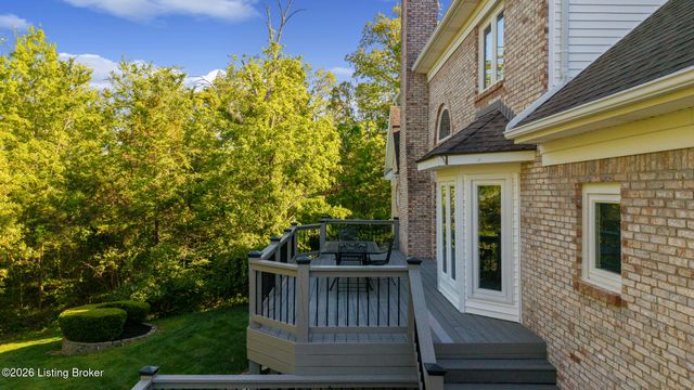 620 Twelve Oaks Dr, Mt Washington, KY 40047