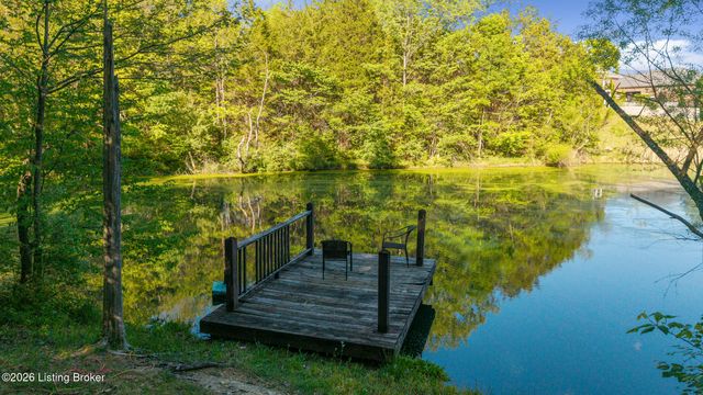 620 Twelve Oaks Dr, Mt Washington, KY 40047