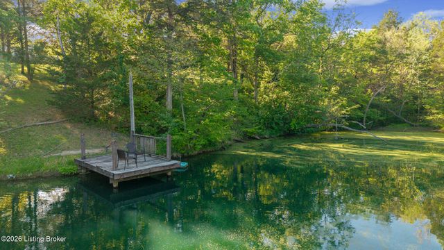 620 Twelve Oaks Dr, Mt Washington, KY 40047