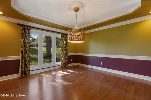 620 Twelve Oaks Dr, Mt Washington, KY 40047