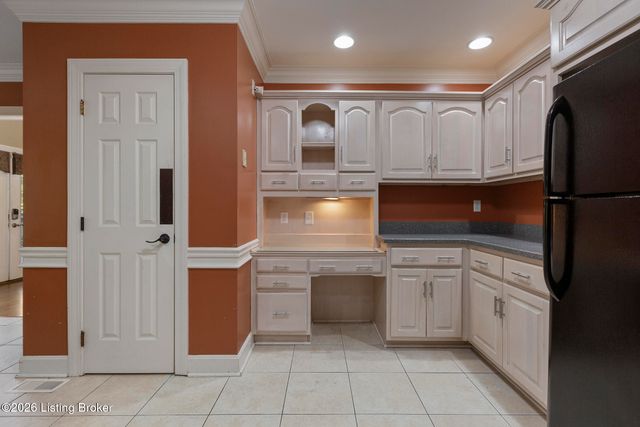 620 Twelve Oaks Dr, Mt Washington, KY 40047