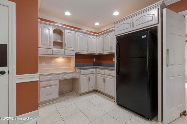 620 Twelve Oaks Dr, Mt Washington, KY 40047