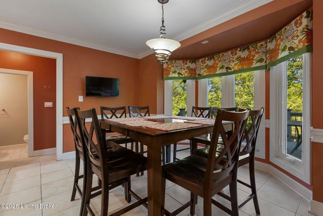 620 Twelve Oaks Dr, Mt Washington, KY 40047